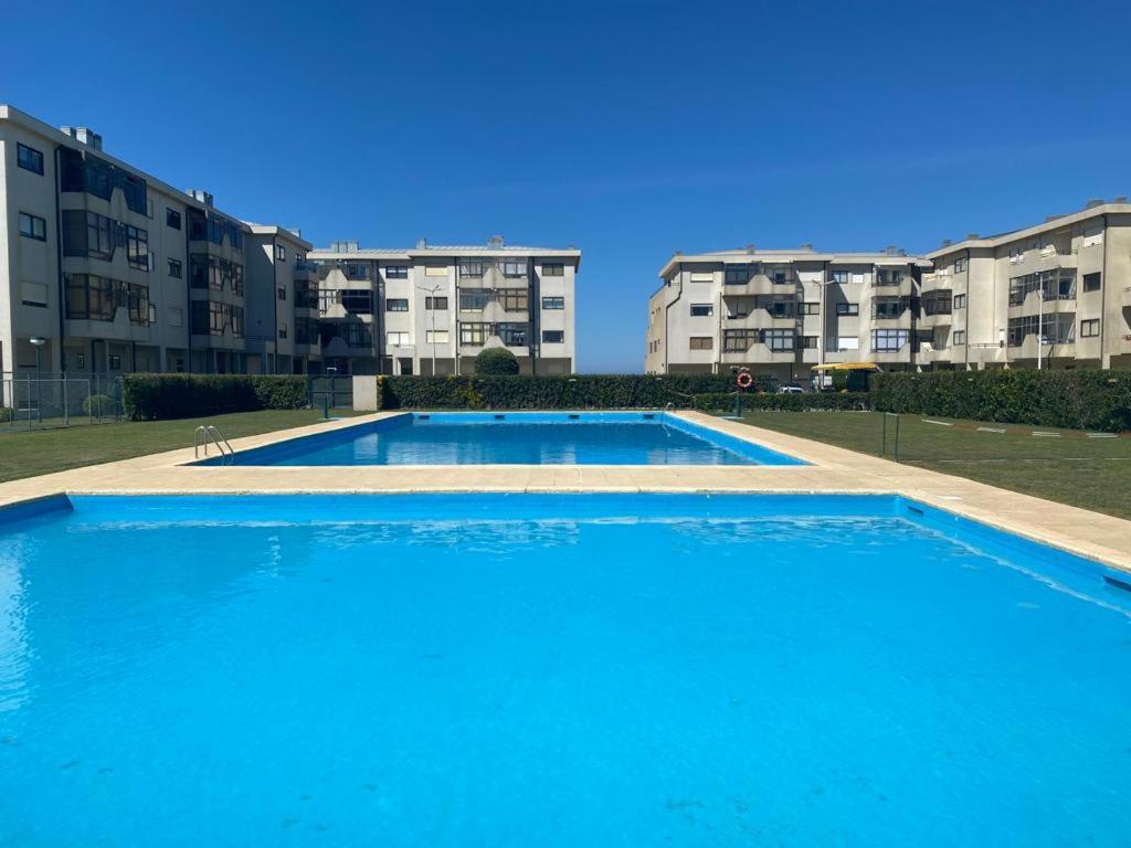 Beachfront Apartment With Sea View Azurara Екстериор снимка